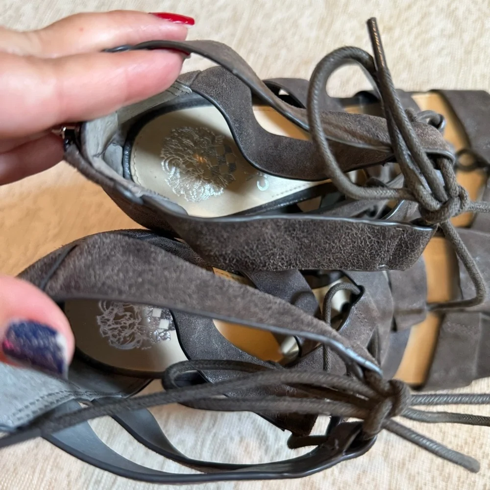 NWOT Vince Camuto Phandras charcoal lace up stacked heel leather sandals - Picture 4 of 10